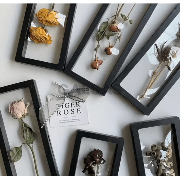 Pudełko do pakowania prezentów z elastyczną folią - na biżuterię, numizmaty, zdjęcia. Kolor czarny. Wymiary 23 x 9 x 2 cm